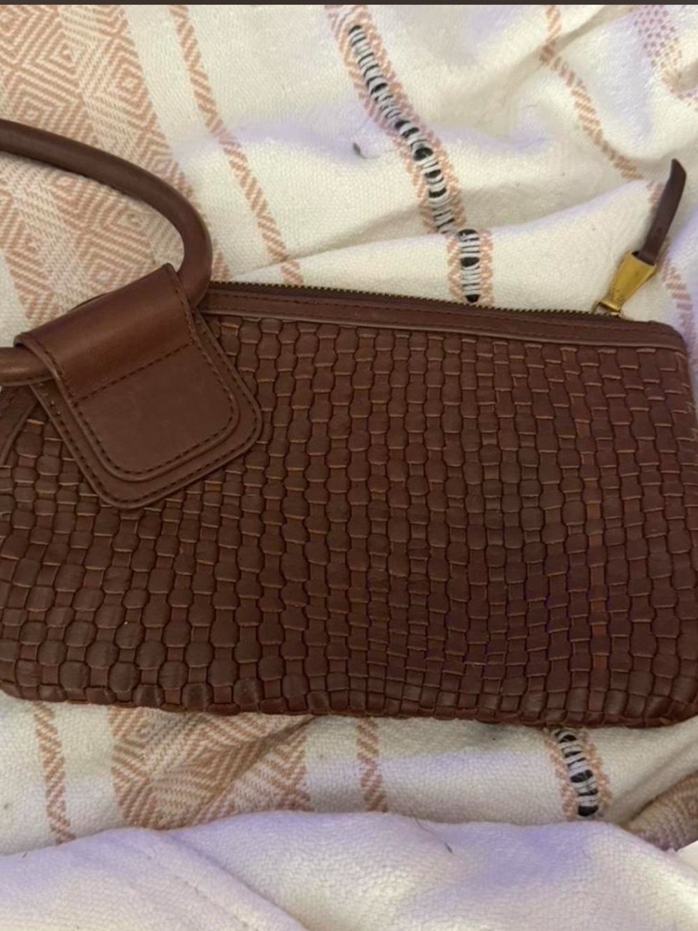 Hobo Sable Wristlet 💖 - Picture 7 of 8